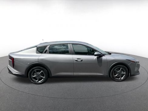 Used 2025 Kia K4 FWD image 16