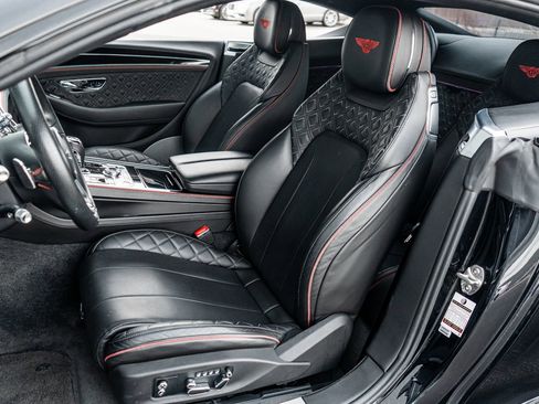 Used 2020 Bentley Continental GT image 25