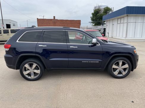 Used 2015 Jeep Grand Cherokee Limited AWD/4WD image 4