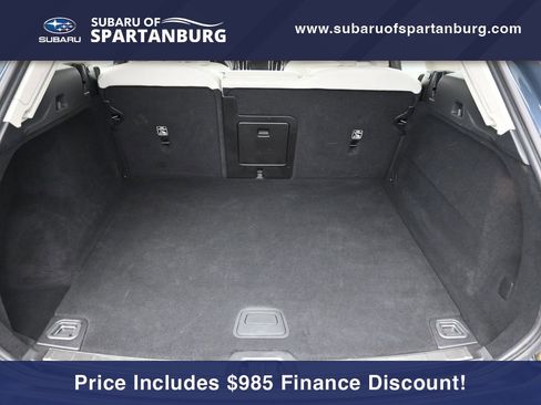 Used 2022 Volvo XC60 B5 Momentum image 25