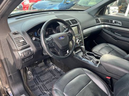 Used 2017 Ford Explorer Sport w/ Equipment Group 401A AWD/4WD image 19