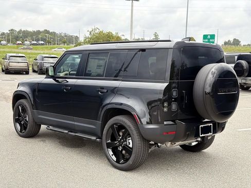 New 2026 Land Rover Defender 110 S AWD/4WD image 3