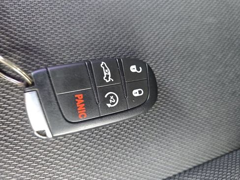 Used 2018 Dodge Charger SXT w/ Blacktop Package RWD image 35
