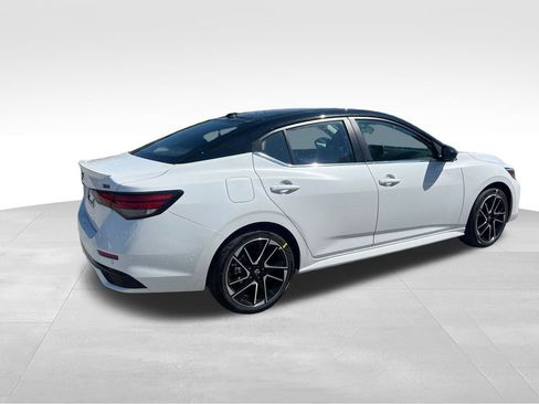 New 2025 Nissan Sentra SR w/ SR Premium Package image 6