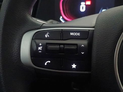 Used 2024 Kia Sportage LX image 21