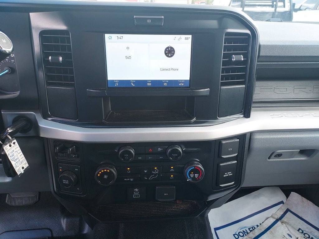 Used 2025 Ford F550 4x4 Crew Cab Super Duty image 21