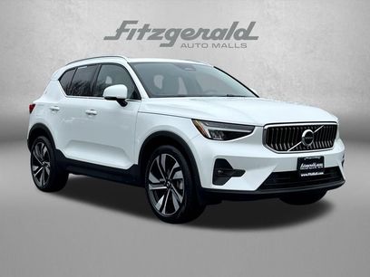 Used 2023 Volvo XC40 B4 Plus