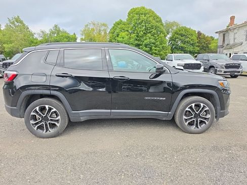 Used 2024 Jeep Compass Limited AWD/4WD image 4