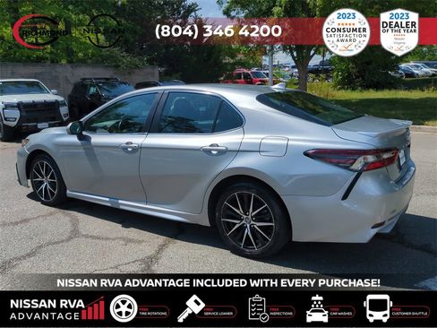 Used 2022 Toyota Camry SE image 7