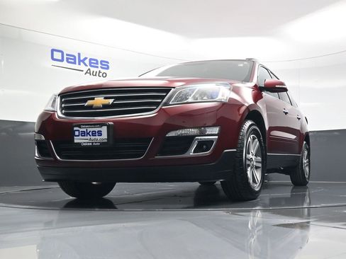 Used 2016 Chevrolet Traverse LT image 43