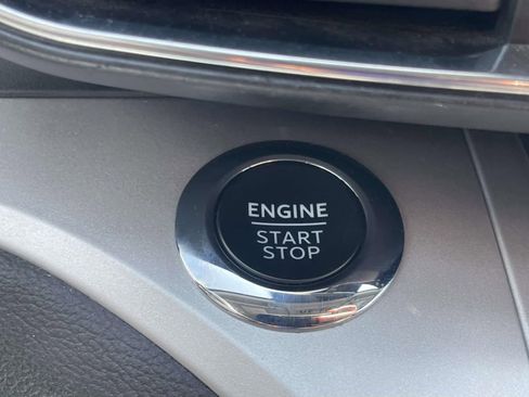 Used 2023 Ford Explorer XLT w/ Equipment Group 202A image 22