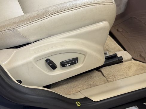 Used 2015 Volvo XC60 T5 Premier image 28