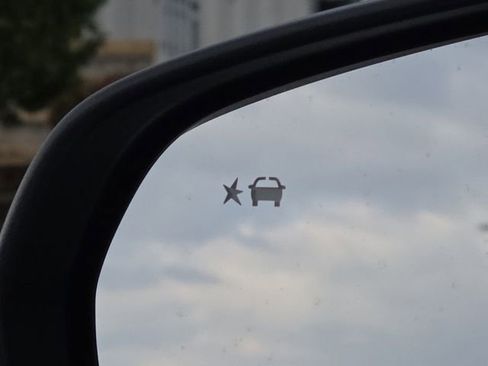 New 2026 Chevrolet Trax LT image 13