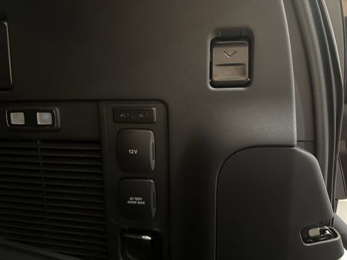 New 2025 Ford Expedition Tremor image 44