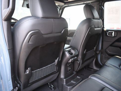 Used 2025 Jeep Wrangler Unlimited Rubicon 392 AWD/4WD image 21