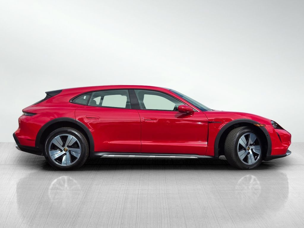 Used 2022 Porsche Taycan 4 Cross Turismo AWD/4WD image 4