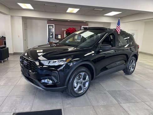 New 2026 Ford Escape ST-Line w/ Tech Pack #1 image 3