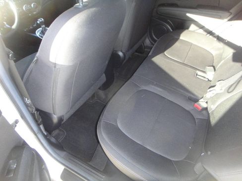 Used 2015 Kia Soul image 9