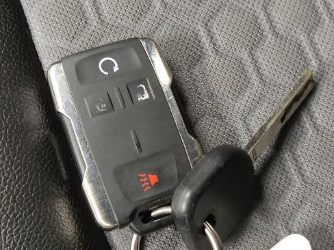 Used 2017 Chevrolet Colorado Z71 image 32