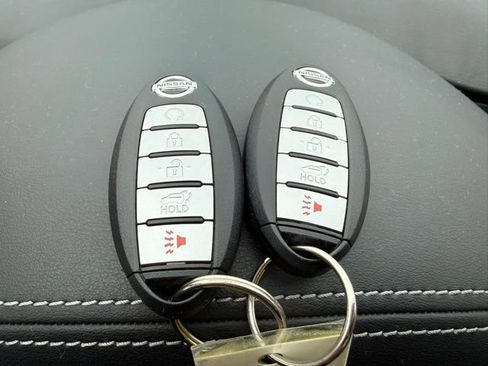 Used 2017 Nissan Murano Platinum w/ Platinum Technology Package image 17