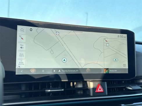 Used 2025 Kia Carnival SX Prestige image 24