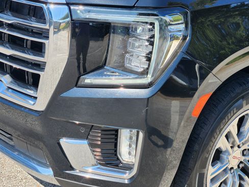 Used 2021 GMC Yukon XL SLT w/ SLT Premium Package RWD image 29