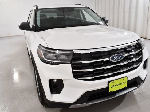 New 2026 Ford Explorer Active w/ Active Comfort Package AWD/4WD image 4