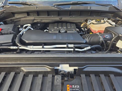 Used 2024 GMC Sierra 1500 Elevation w/ LPO, Elevation Black Package image 33