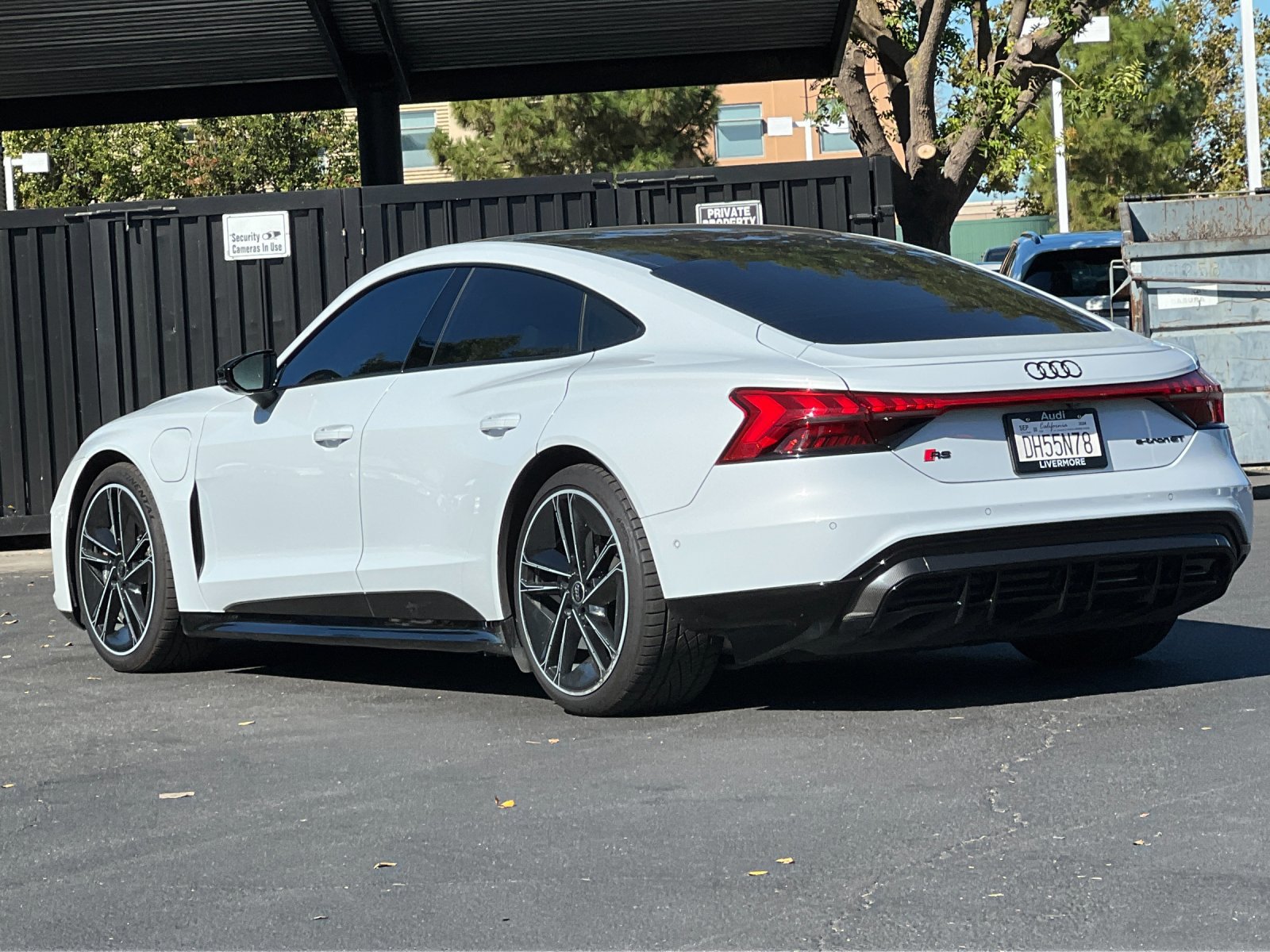 Used 2024 Audi RS e-tron GT w/ Ceramic Brake Package AWD/4WD image 4