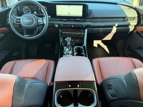 Used 2024 Kia Carnival SX FWD image 12