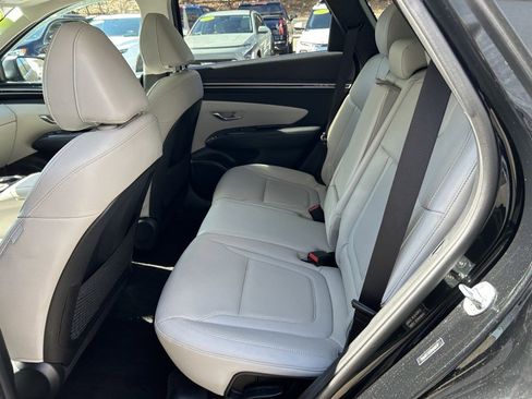 Used 2023 Hyundai Tucson Limited image 17