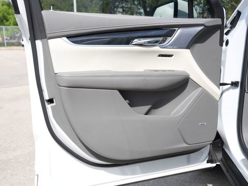 Certified 2023 Cadillac XT6 Premium Luxury w/ Technology Package image 18