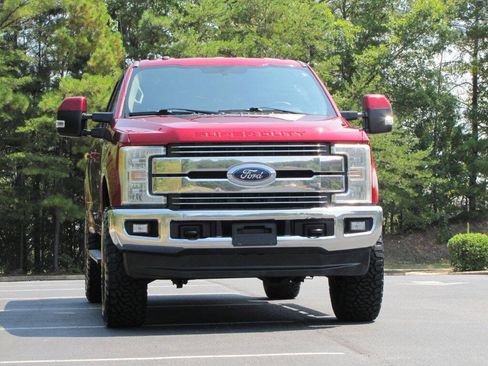 Used 2017 Ford F250 Lariat w/ Lariat Value Package AWD/4WD image 9