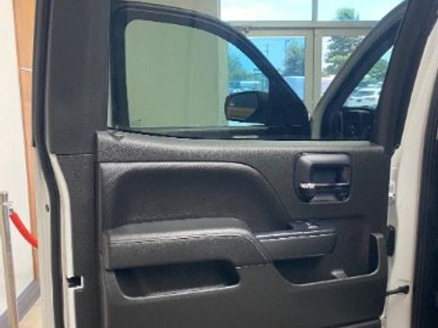 Used 2014 GMC Sierra 1500 SLT w/ All-Terrain Package AWD/4WD image 15
