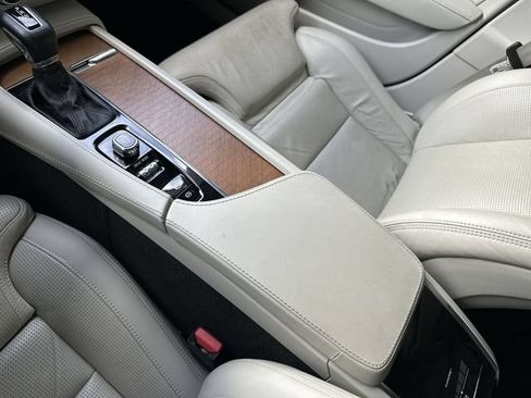 Used 2018 Volvo S90 T6 Inscription w/ Convenience Package AWD/4WD image 21