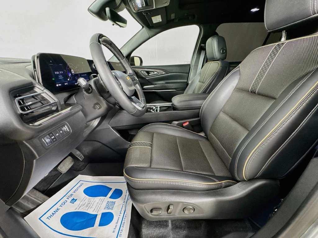 Used 2025 Chevrolet Traverse High Country AWD/4WD image 25
