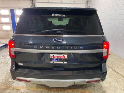 Used 2022 Ford Expedition Max XLT image 15