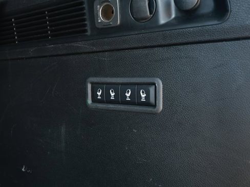 Used 2022 Jeep Wagoneer Series III AWD/4WD image 11