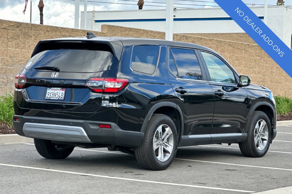 Certified 2025 Honda Pilot EX-L image 4