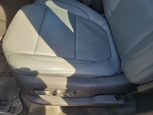 Used 2018 Chevrolet Traverse LT image 8