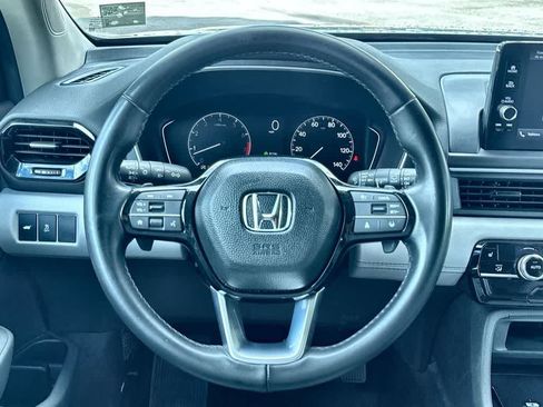 Used 2025 Honda Pilot EX-L image 15