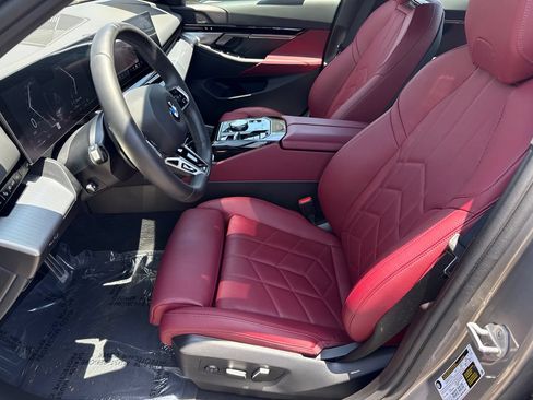 Used 2026 BMW 530i w/ M Sport Package RWD image 22