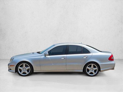 Used 2009 Mercedes-Benz E 350 Sedan image 9