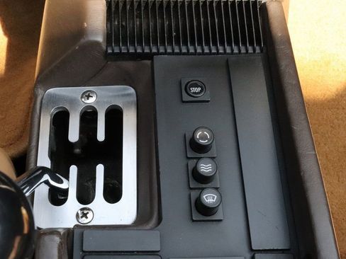 Used 1987 Ferrari Testarossa image 75