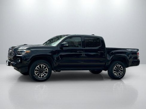 Used 2021 Toyota Tacoma TRD Sport w/ Technology Package image 8