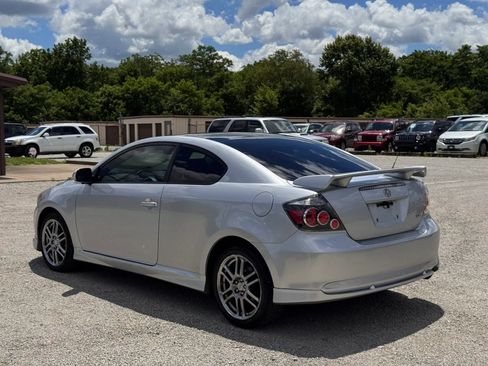 Used 2010 Scion tC FWD image 11