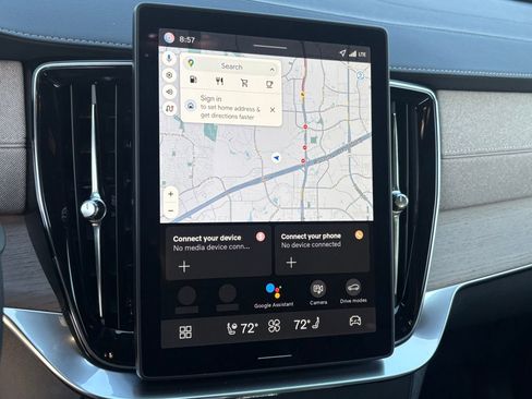 New 2026 Volvo XC90 B6 Plus w/ Protection Package Premier image 16