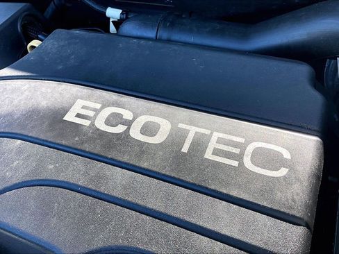 Used 2018 Chevrolet Equinox LS image 28