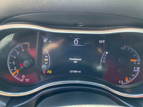 Used 2017 Jeep Grand Cherokee Laredo w/ Quick Order Package 23E image 14