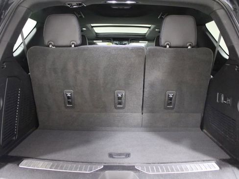 Used 2023 Chevrolet Tahoe High Country AWD/4WD image 14